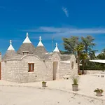 Trulli Colebe With Private Pool شقة مارتينا فرانكا