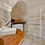 Trulli Colebe With Private Pool شقة مارتينا فرانكا