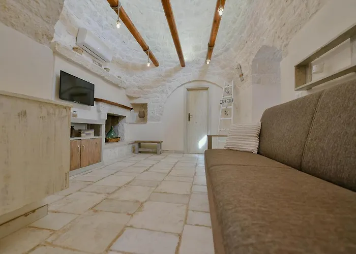 Trulli Colebe With Private Pool 公寓 *